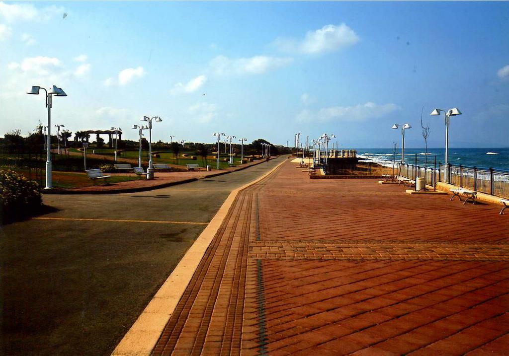 Ga'Aton Motel Nahariya Exterior photo